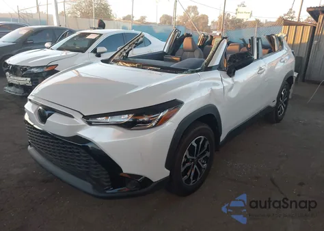 2024 Toyota Corolla Cross Hybrid S z USA, uszkodzony, nr VIN 7MUFBABG5RV020913